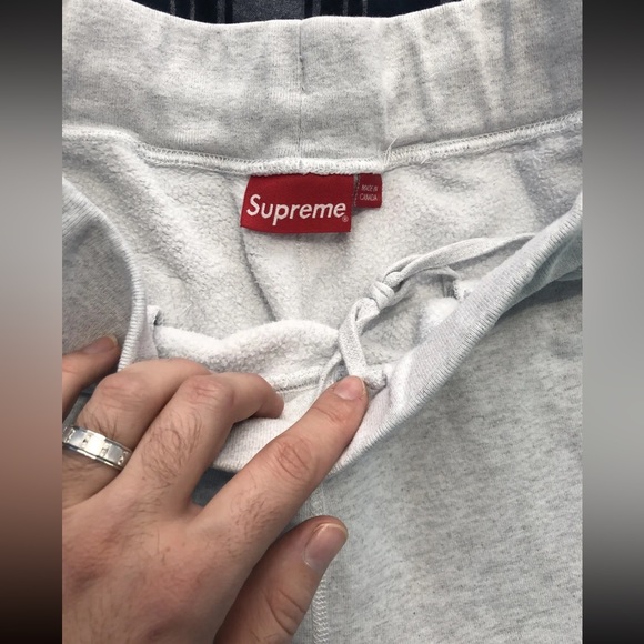 Supreme - Picture 3 of 9